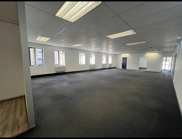 331M² OFFICE TO LET IN ROSEBANK